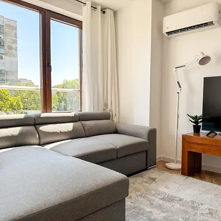 1br With A Designated Workspace, Free Street Parking And Free Gym Pass Apartmán