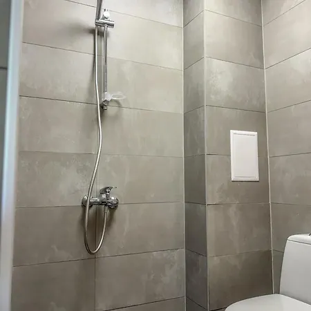 アパート 1br With A Designated Workspace, Free Street Parking And Free Gym Pass