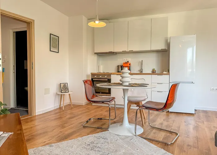 公寓 1br With A Designated Workspace, Free Street Parking And Free Gym Pass *